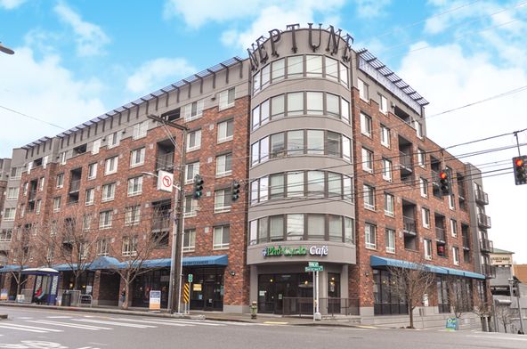 The Neptune: 920 Dexter Ave N, Seattle, WA 98109